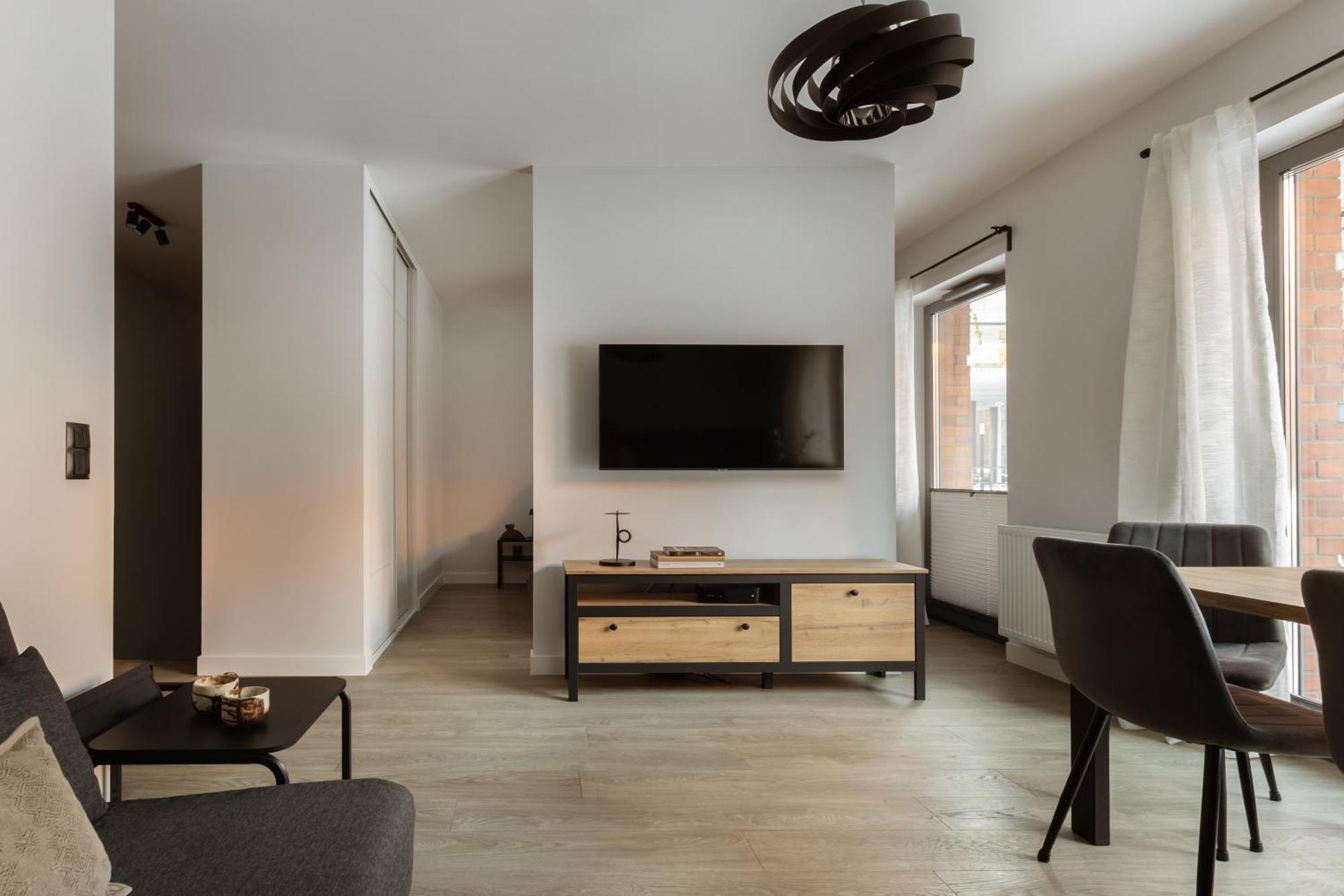 Scala By Moderna Profit- Lakowa 60c Apartment *