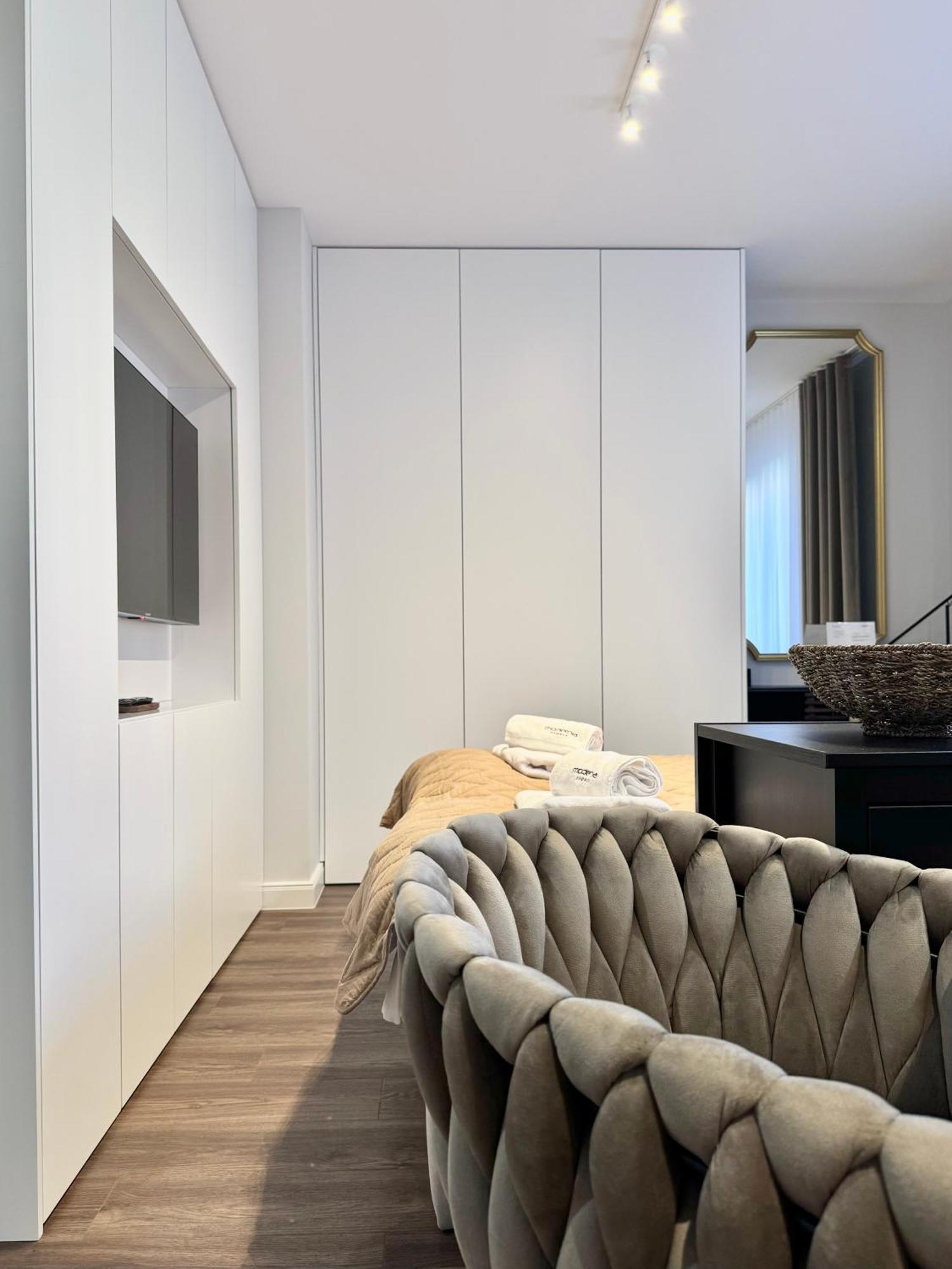 Scala By Moderna Profit- Lakowa 60c *