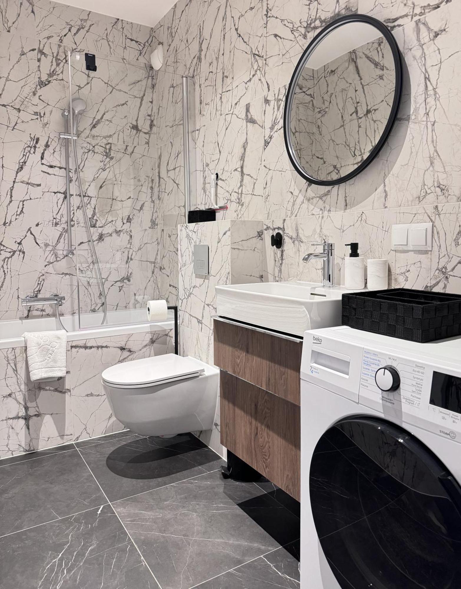 Scala By Moderna Profit- Lakowa 60c Apartment