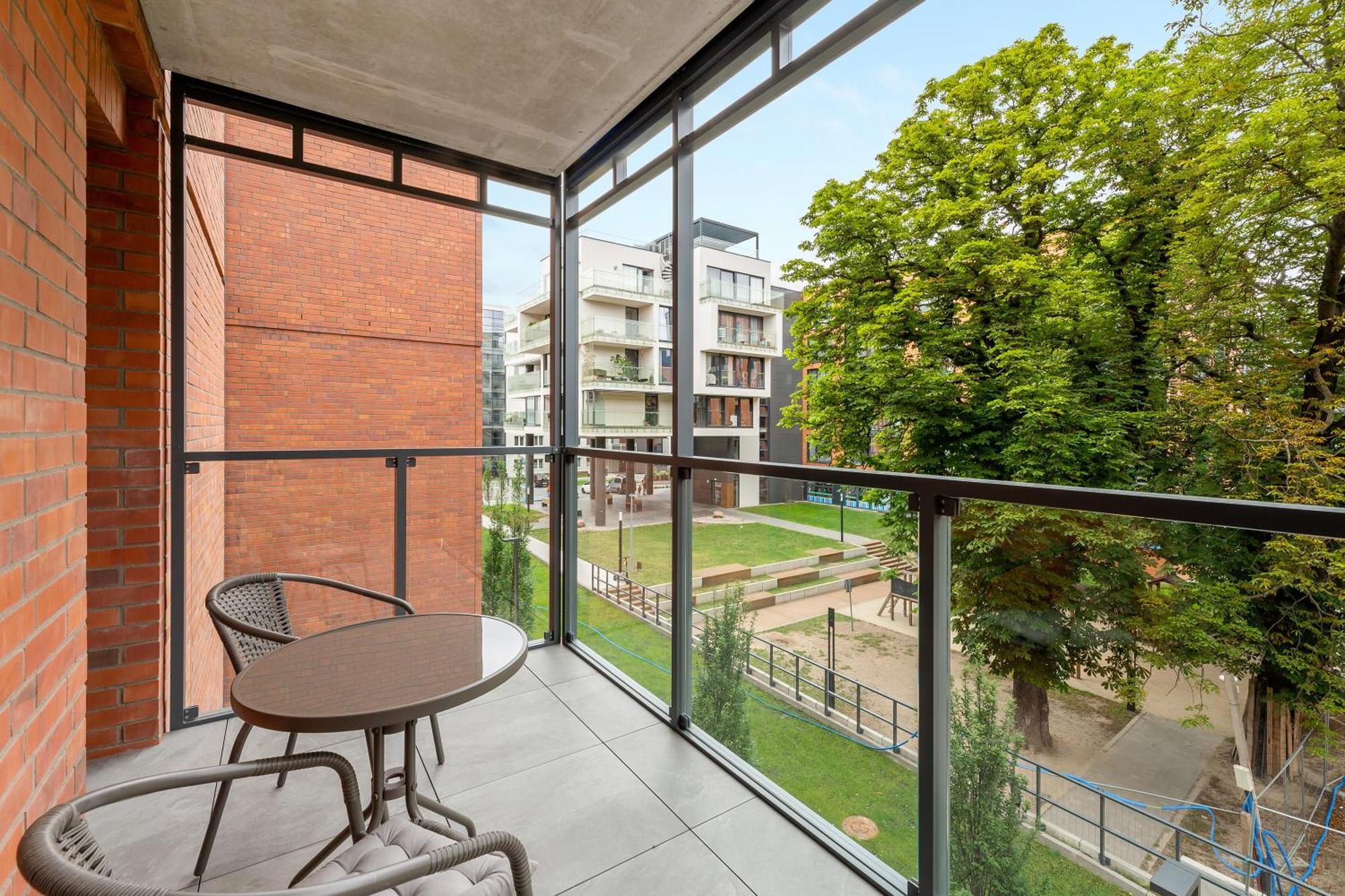 Scala By Moderna Profit- Lakowa 60c Apartment *